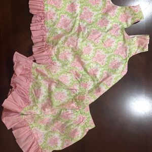 EUC! BEAUTIFUL SHORT SET SIZE 4